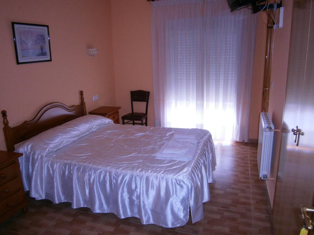 Hostal El Caminero Purullena Екстериор снимка