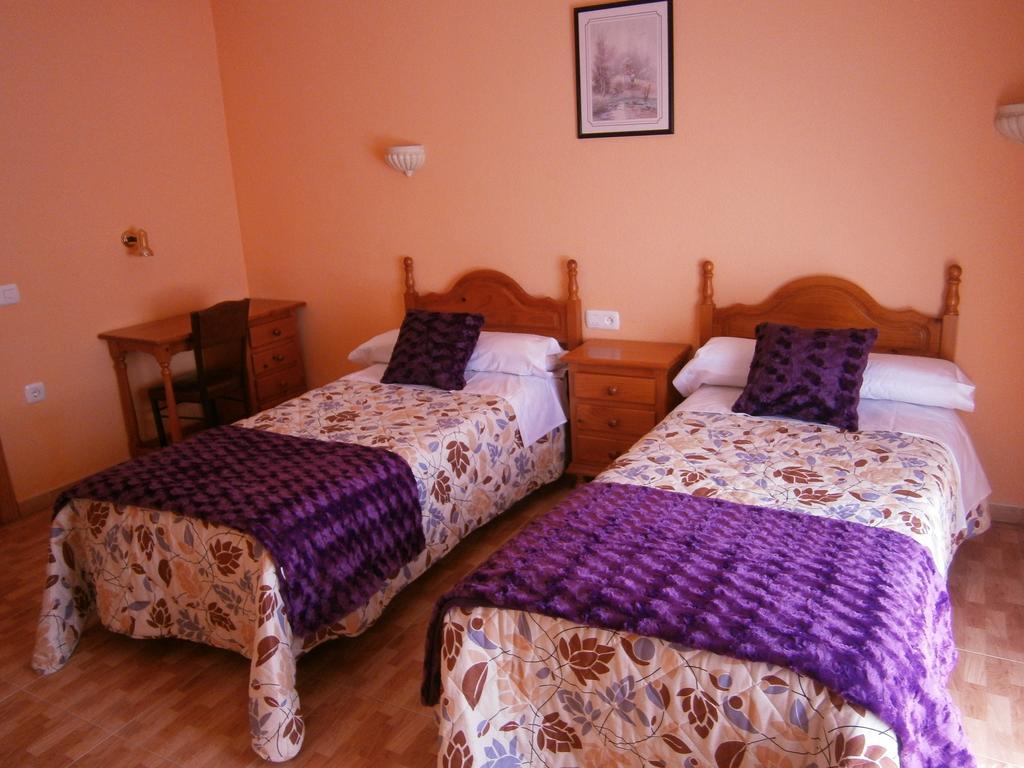 Hostal El Caminero Purullena Екстериор снимка